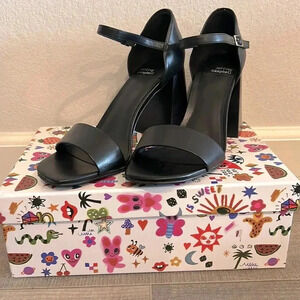 Jeffrey Campbell Chunky Heel Sandal